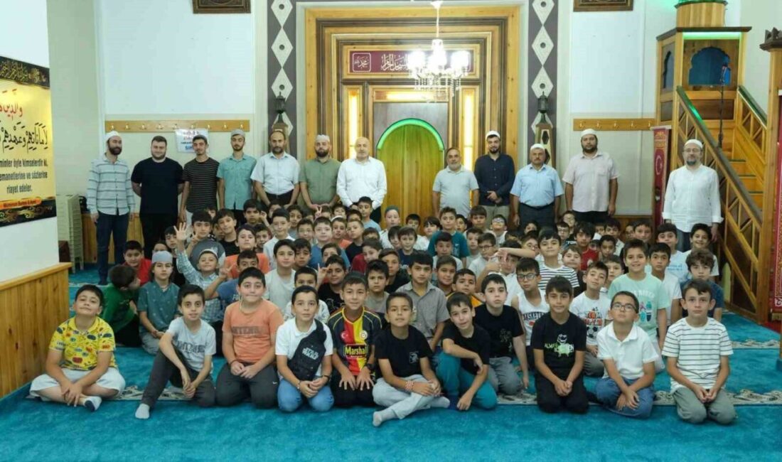 Erzincan İl Müftü Vekili Medet Şahin, Şemseddin Uçar Camii’nde yürütülen