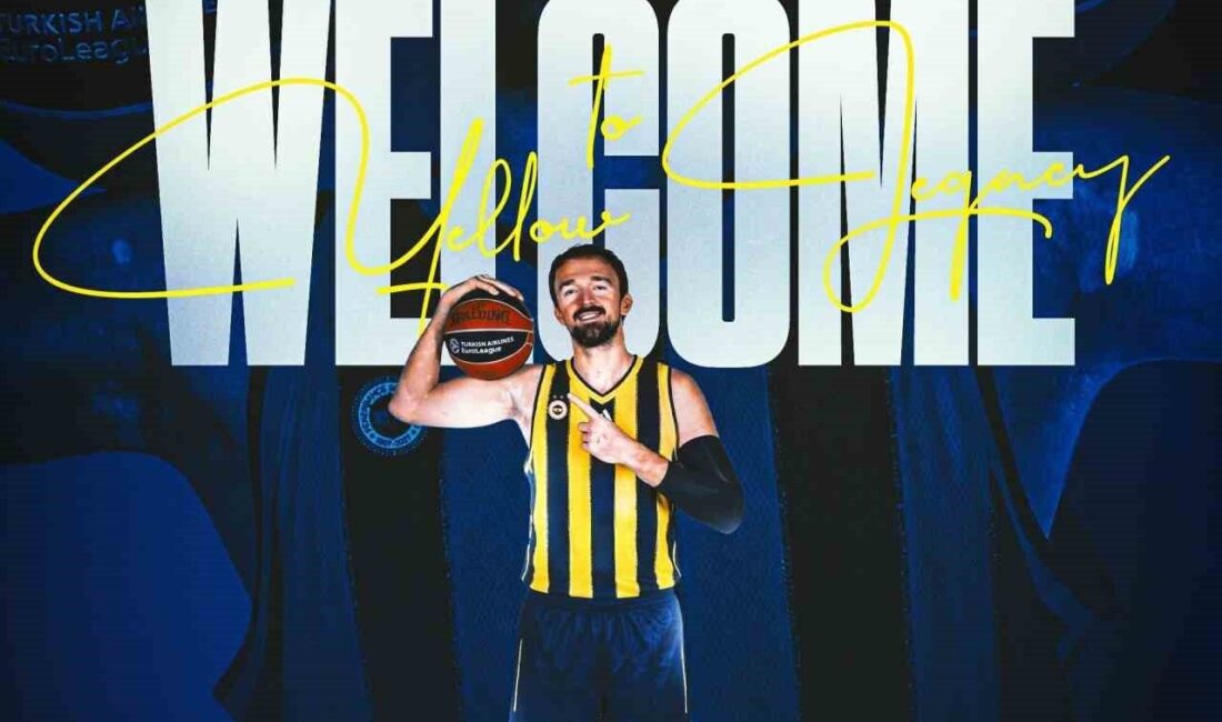 Fenerbahçe Erkek Basketbol Takımı, pivot oyuncusu Sertaç Şanlı ile 1