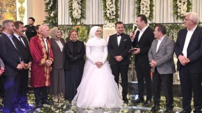 Erzurum’un köklü ailelerinden Kınalı ve Dorman aileleri, düzenlenen görkemli düğün