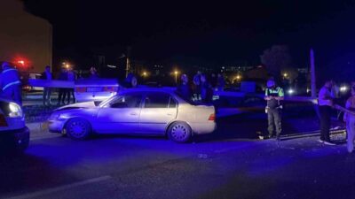 Sivas’ta iki otomobilin çarpışması sonucu meydana gelen trafik kazasında takla