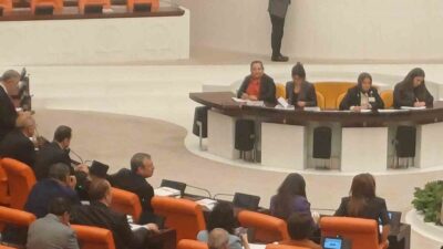 YENİ Parti’nin kurulmasıyla TBMM Genel Kurulu’nda koltuk düzeni değişti. YENİ