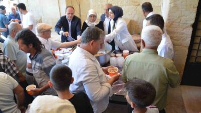 Erzincan’ın Tercan ilçesinde, Muharrem ayı dolayısıyla tarihi Mamahatun Külliyesi’ndeki kervansarayda