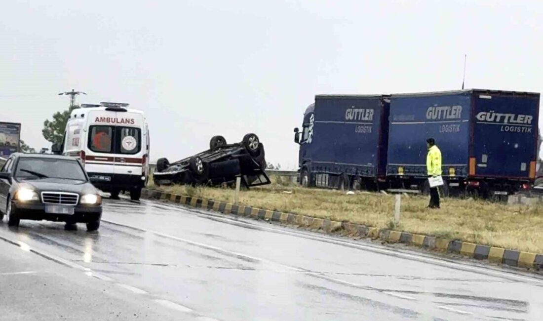 Kastamonu’nun Tosya ilçesinde sağanak nedeniyle kayganlaşan yolda kontrolden çıkarak takla
