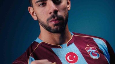 Trabzonspor, La Liga ekiplerinden Valencia forması giyen defans oyuncusu Cenk