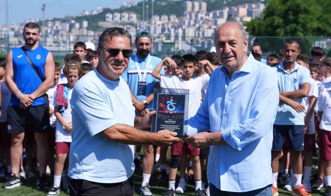 Eski futbolculardan merhum Şener Çınar anısına bu yıl altıncısı düzenlenen