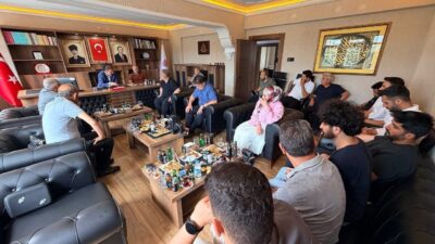 Vakıflar Genel Müdürü Sinan Aksu, Erzincan’da basın mensuplarıyla bir araya
