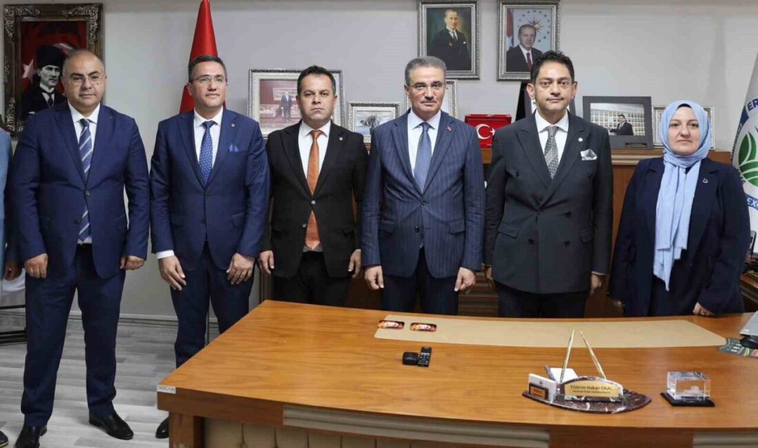 Erzurum Valisi Aydın Baruş, Erzurum Ticaret Borsası’nı (ETB) ziyaret ederek