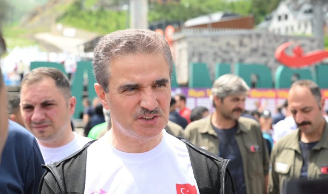 Erzurum Valisi Aydın Baruş, Palandöken Dağı’nda düzenlenen “Run to Stars-Yüksek