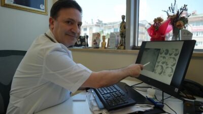 Göğüs Hastalıkları Uzmanı Prof. Dr. Şevket Özkaya, yaz aylarında artan