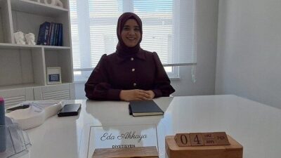 Diyetisyen Eda Akkaya, yaz aylarında artan sıcaklıklarla birlikte yalnızca su