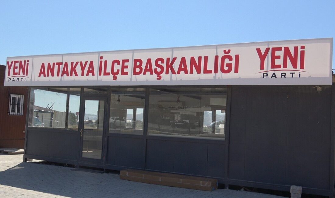 Hatay’ın Antakya ilçesinde Yeni Parti’ye geçen CHP ilçe yönetimi, konteyner